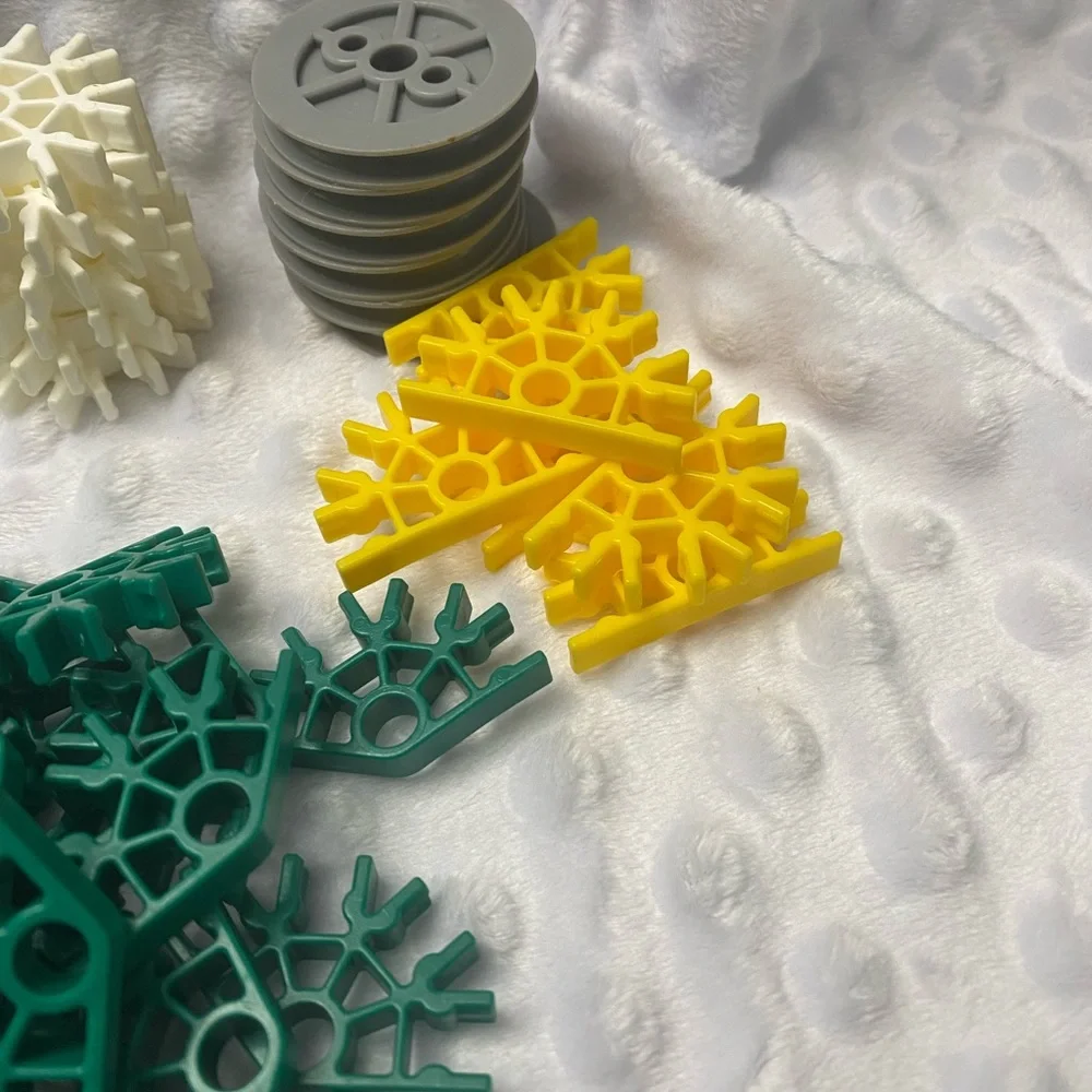 K’NEX Set - 385 pieces
